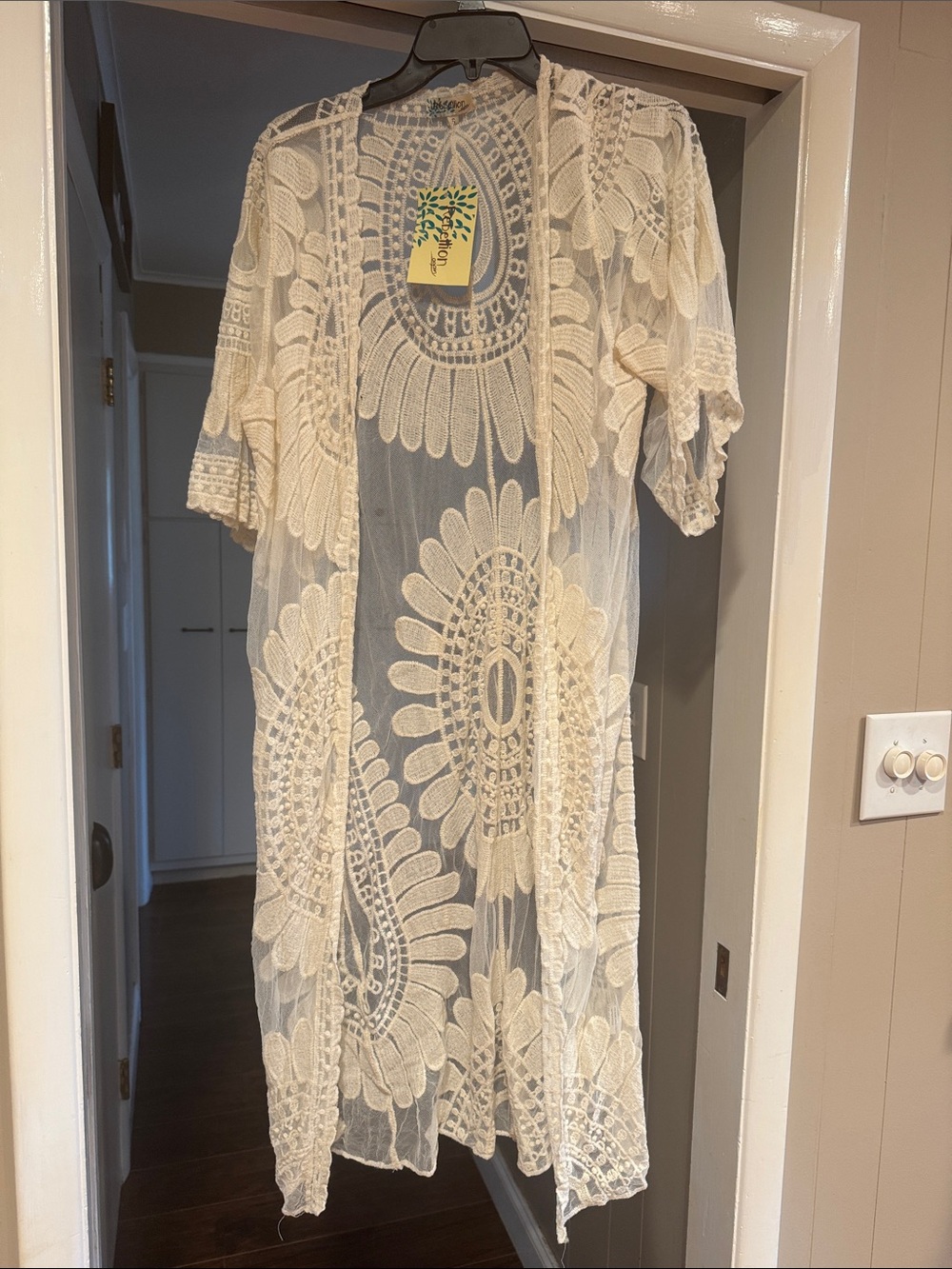 Papillon Blanc Ivory Crochet Lace Kimono